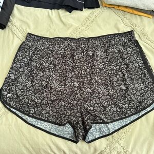 Fabletics Black and Gray Patterned Athletic Shorts
